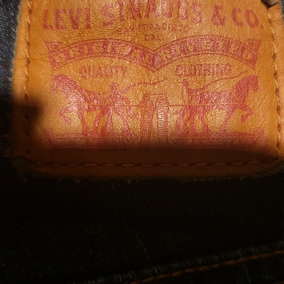 Jeans - Picture 2 of 4